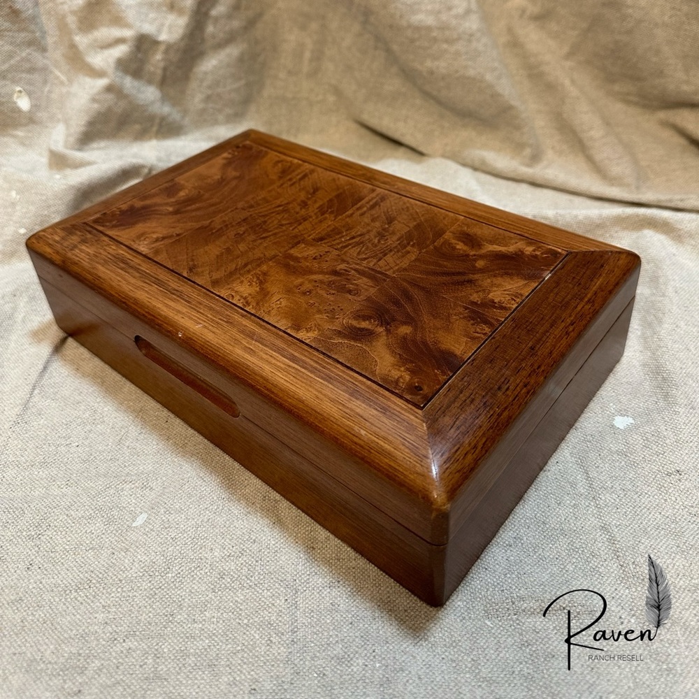 Vintage Centurion jewelry box - Picture 6 of 9